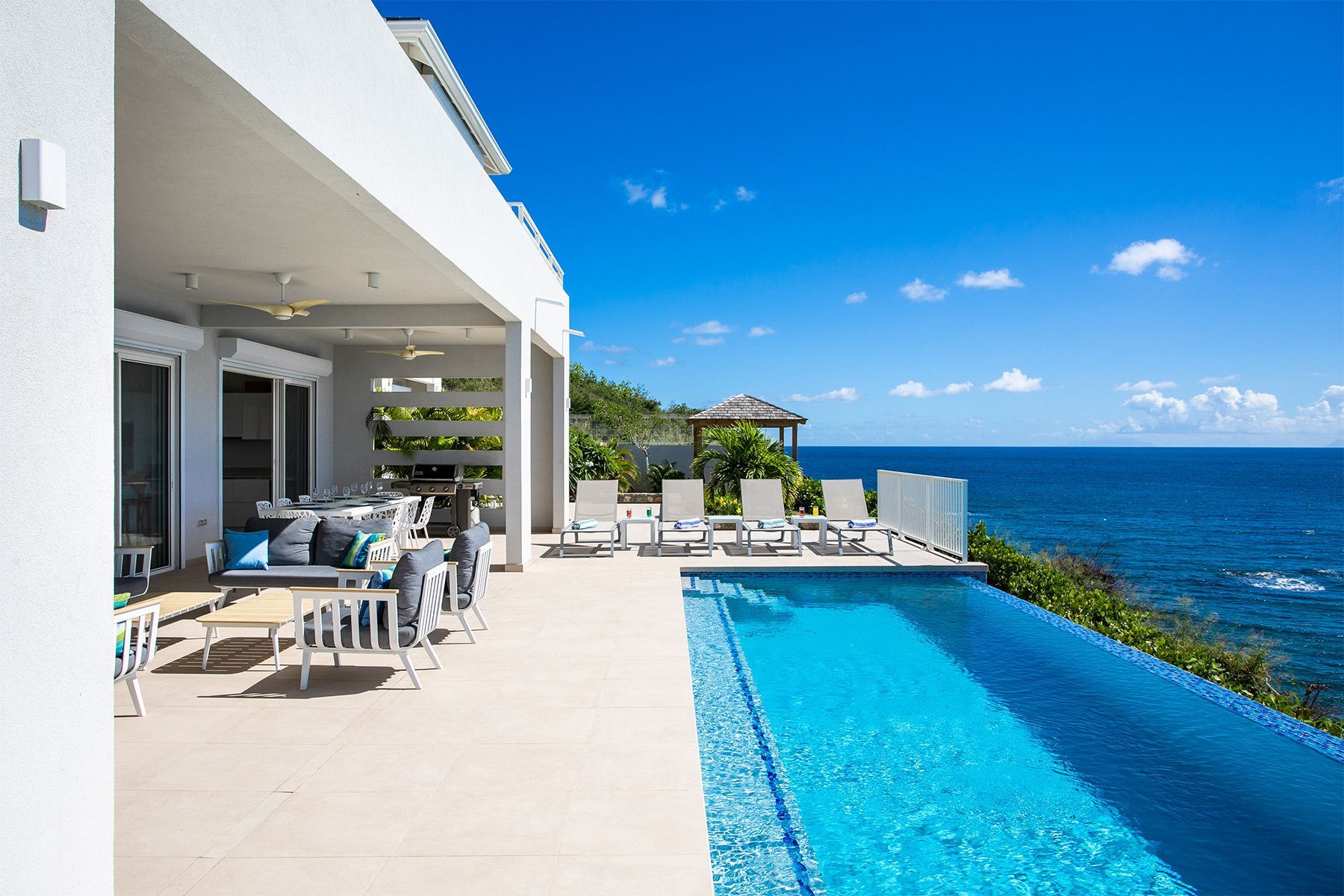 Aqua villa photo.